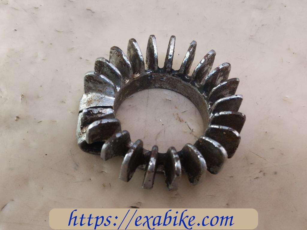 exhaust pipe clamp Triumph T120 Bonneville - photo 1