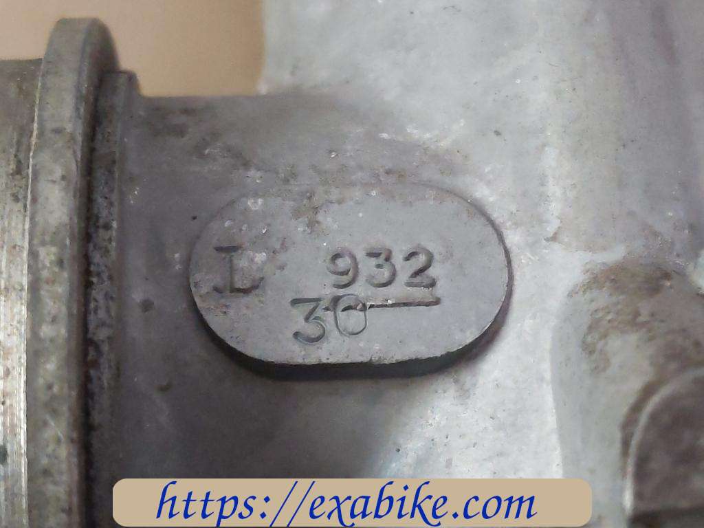carburetor, left Triumph T120 Bonneville - photo 5