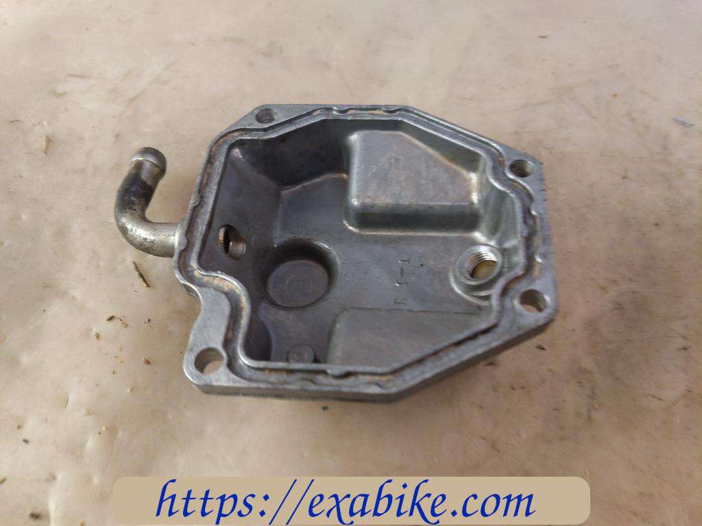 carburetor float chamber Yamaha XVZ 1300 Venture - photo 3