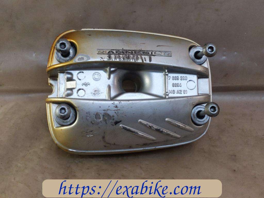 couvre culasse droit BMW R1150GS - photo 1