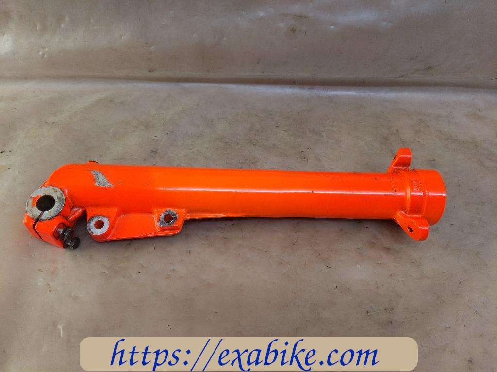 lower fork case, left Fantic 305 - photo 2