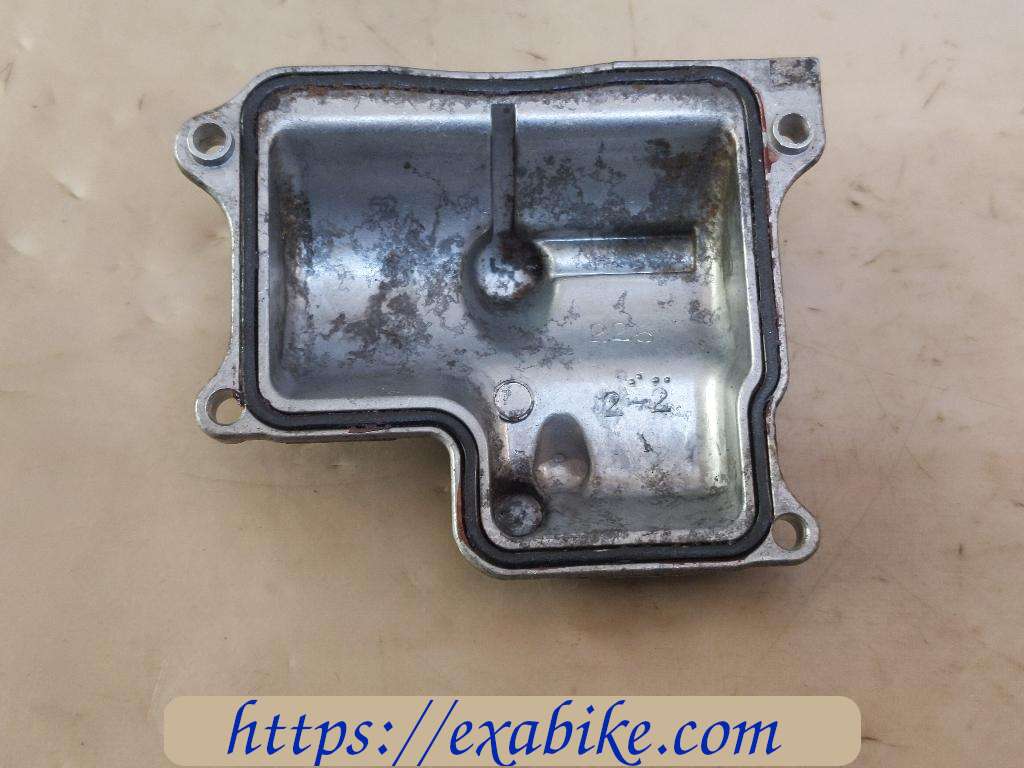 carburetor float chamber Honda PC 800 - photo 3