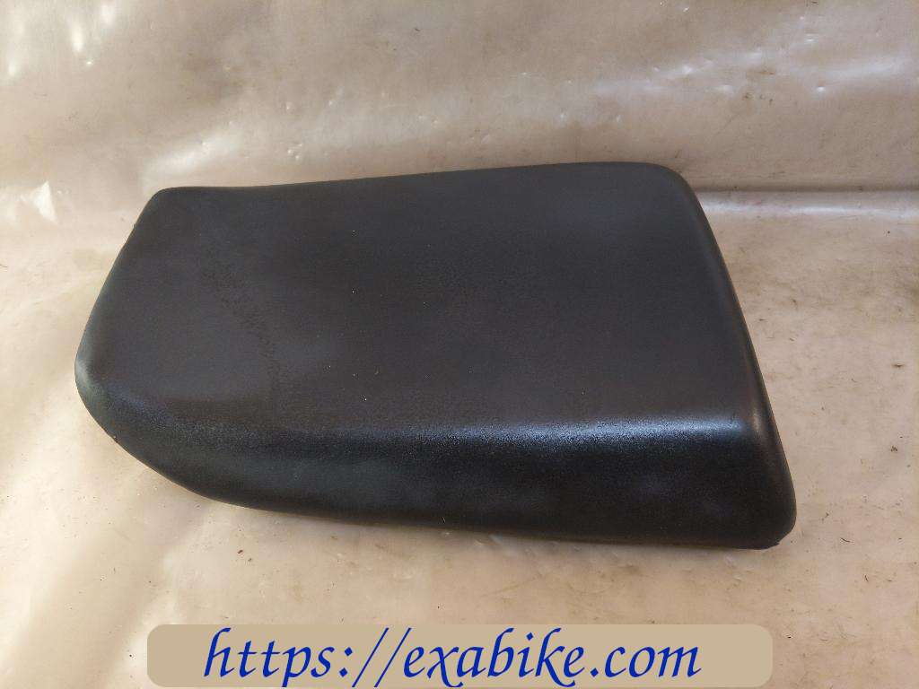 selle arrière Kawasaki ZX7R - photo 1