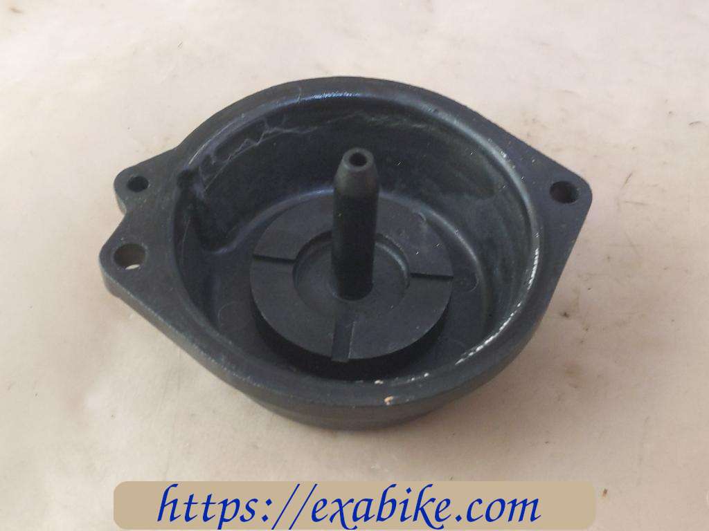 carburetor top cap Yamaha 600 FZR - photo 2