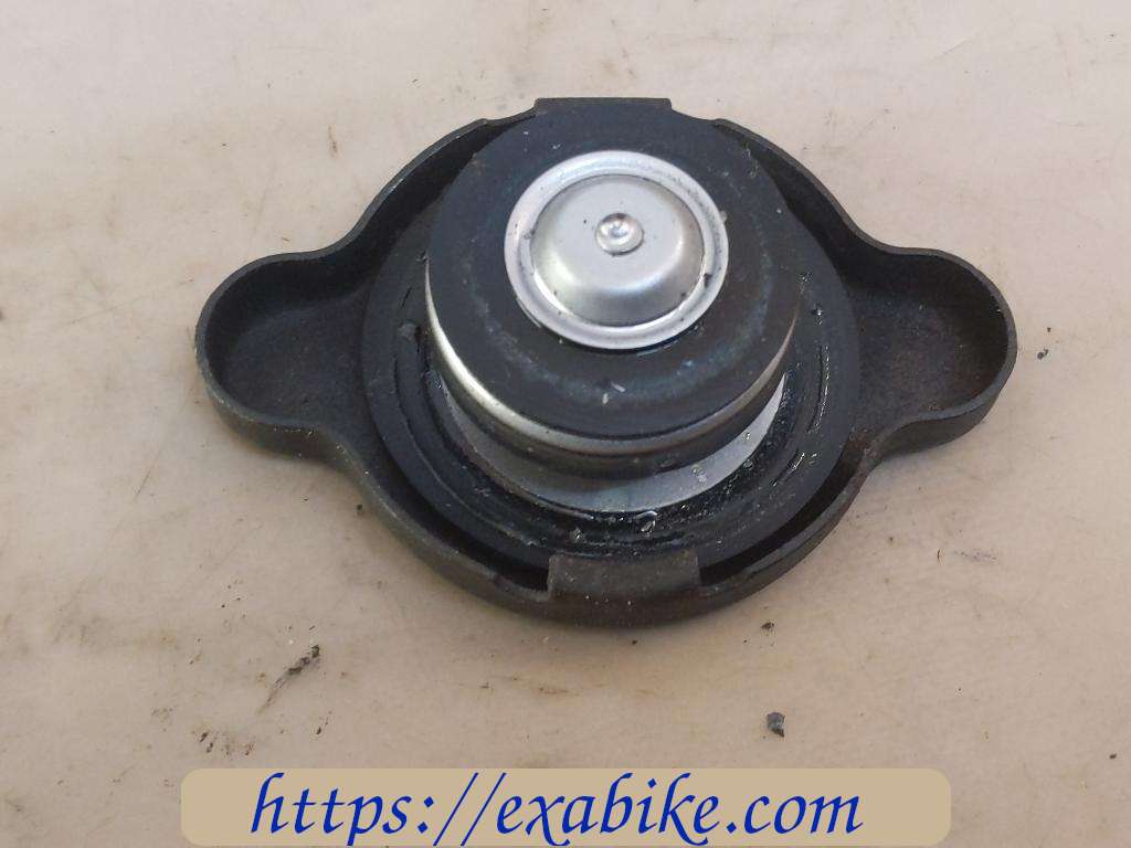 radiator cap Suzuki DL 650 V-Strom - photo 2