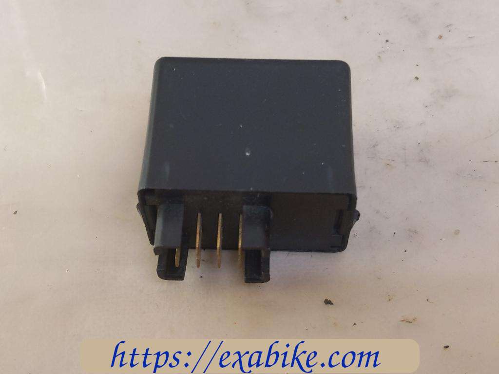 turn signal relay Suzuki DL 650 V-Strom - photo 2
