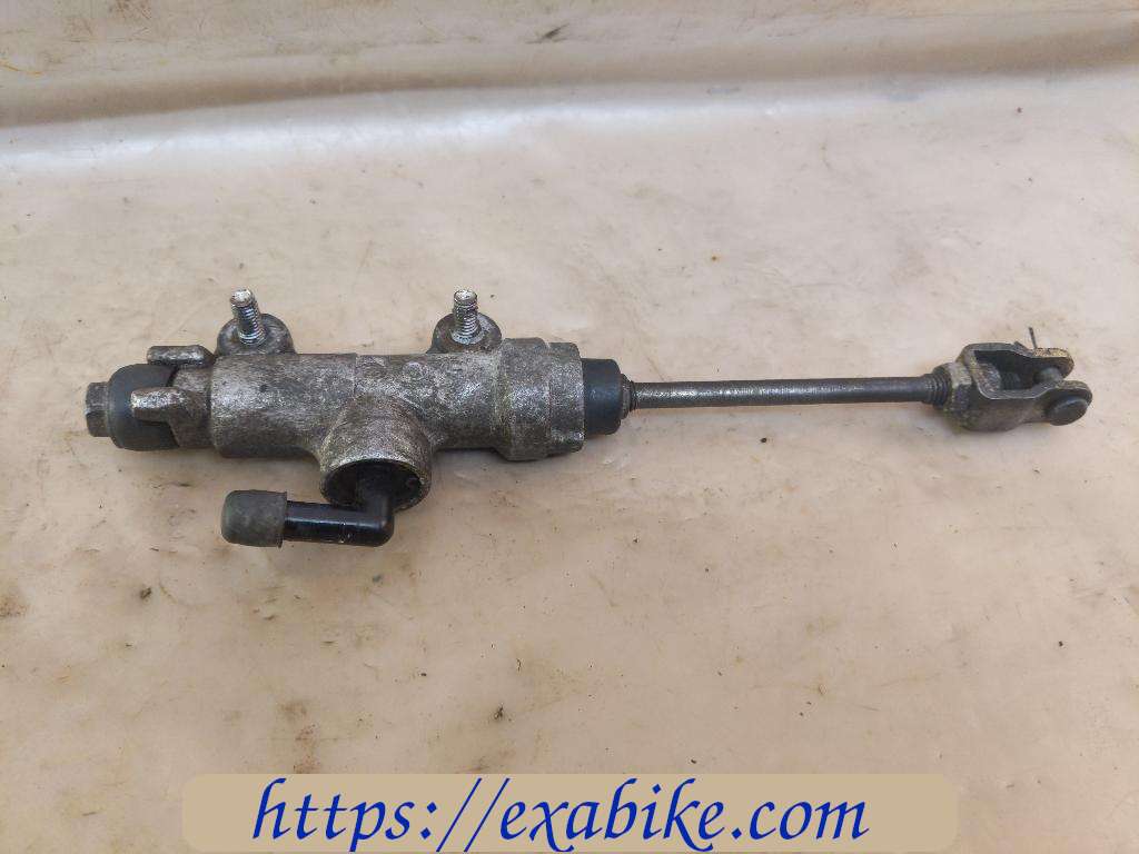 rear master cylinder Suzuki DL 650 V-Strom - photo 1
