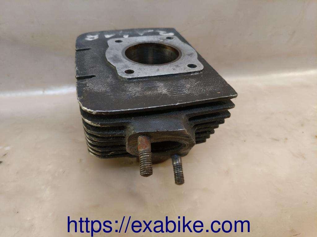cylindre droit Yamaha RD 125 - photo 2