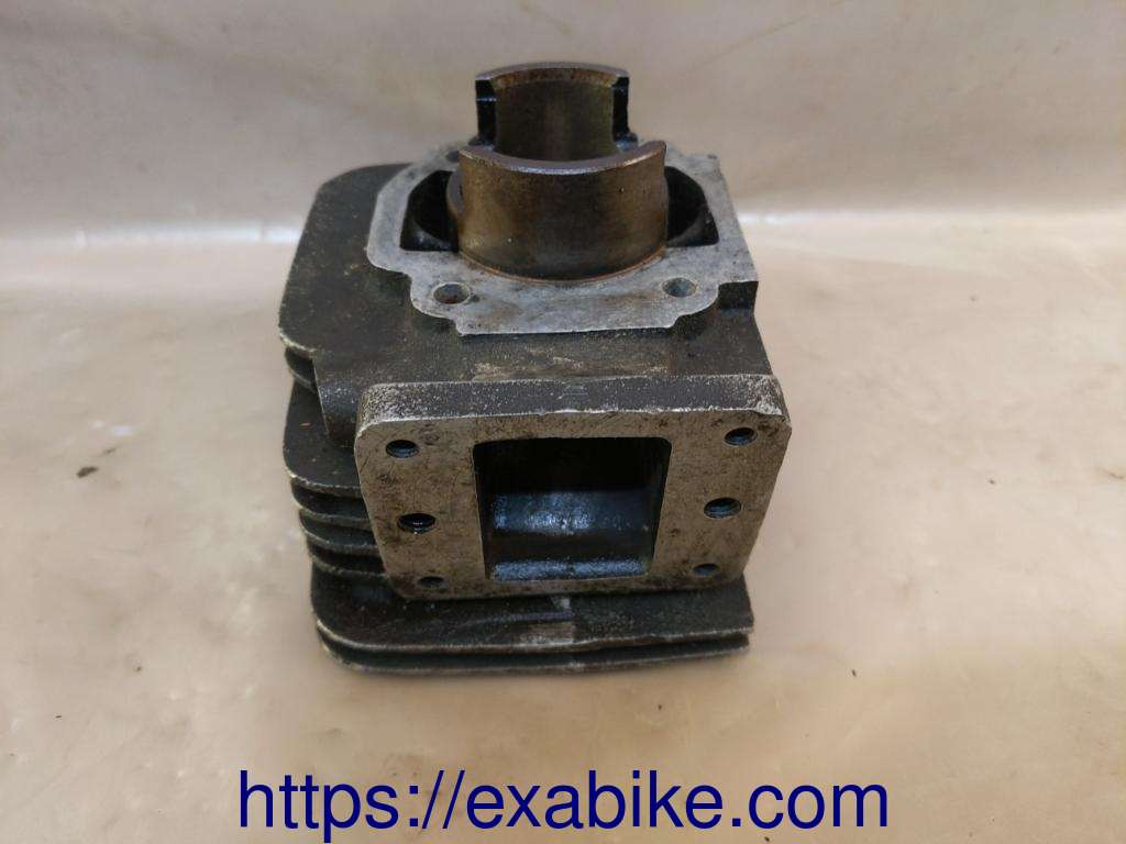 cylindre droit Yamaha RD 125 - photo 4