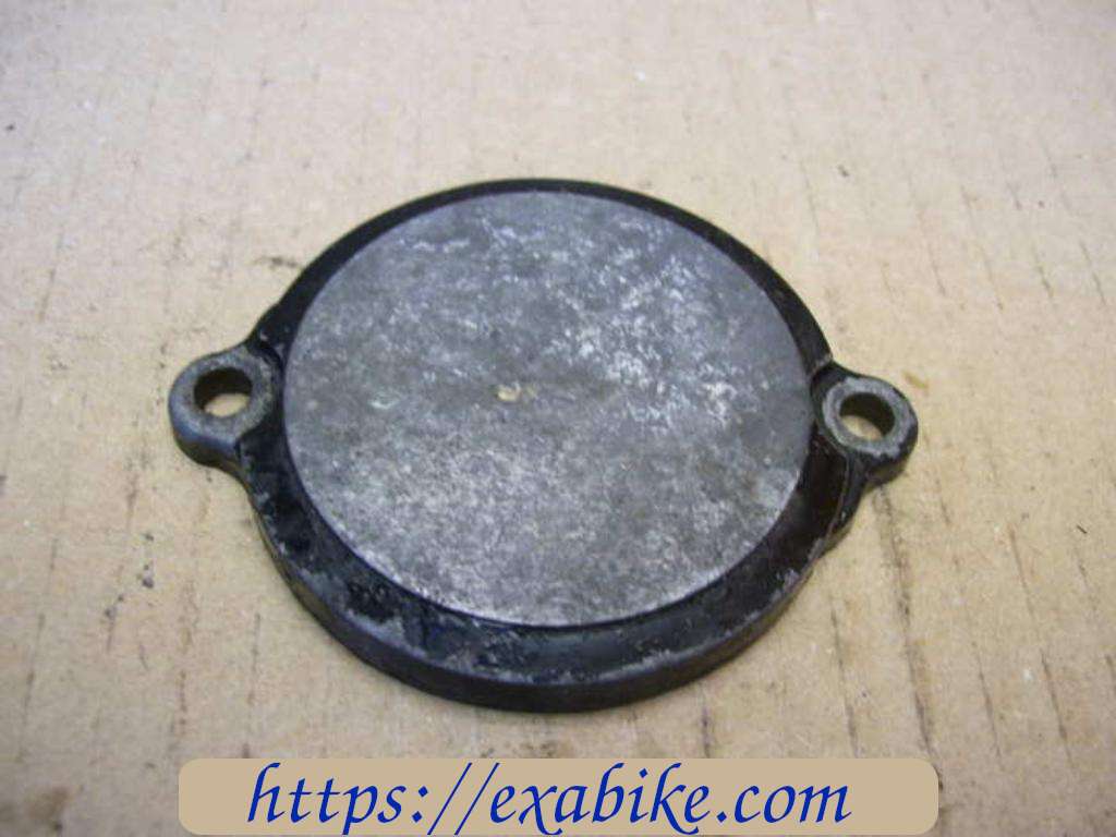 engine cover Voir la photo ou référence modele a identifier - photo 1