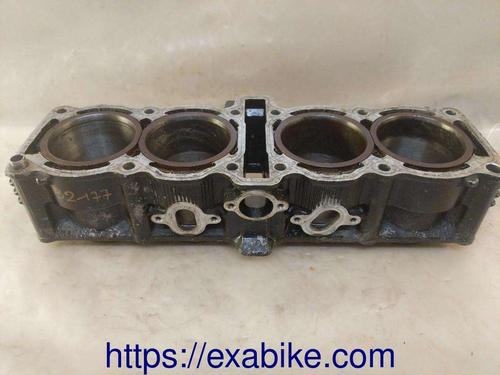 cylinder block Yamaha FZR 1000 - photo 1