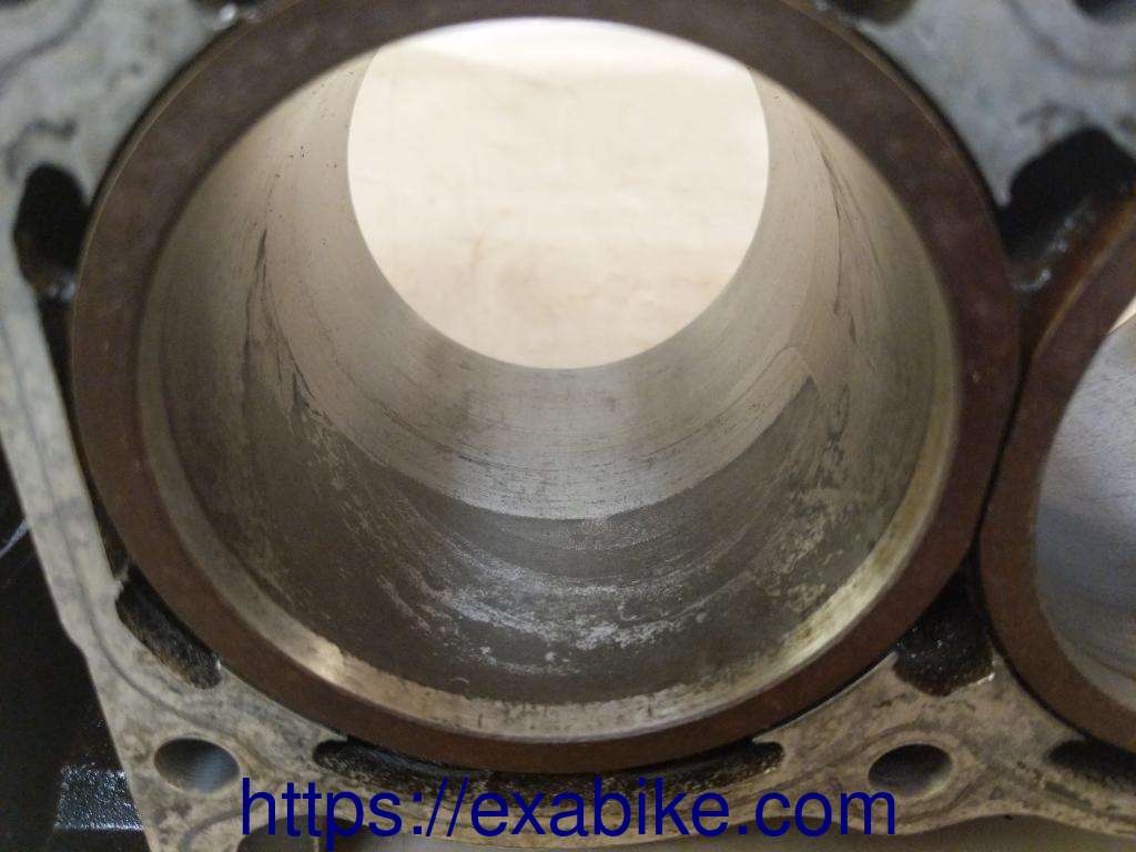 cylinder block Yamaha FZR 1000 - photo 4