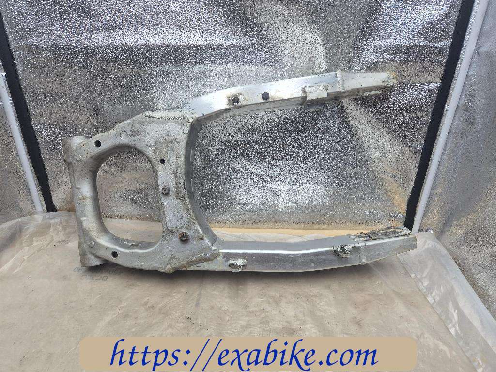 swingarm Suzuki SV 1000 - photo 2