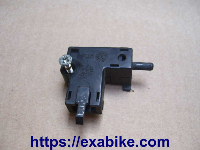 switch clutch Suzuki GSXR 1000 - photo 1