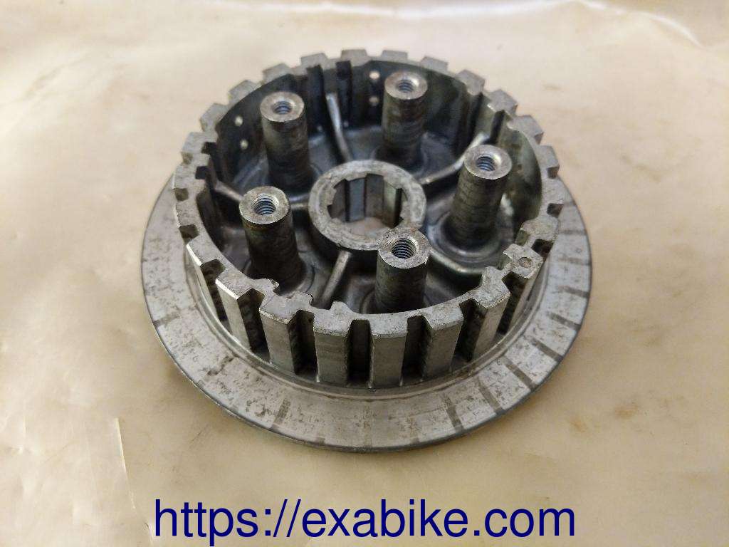 noix d'embrayage Honda CR 125 - photo 1