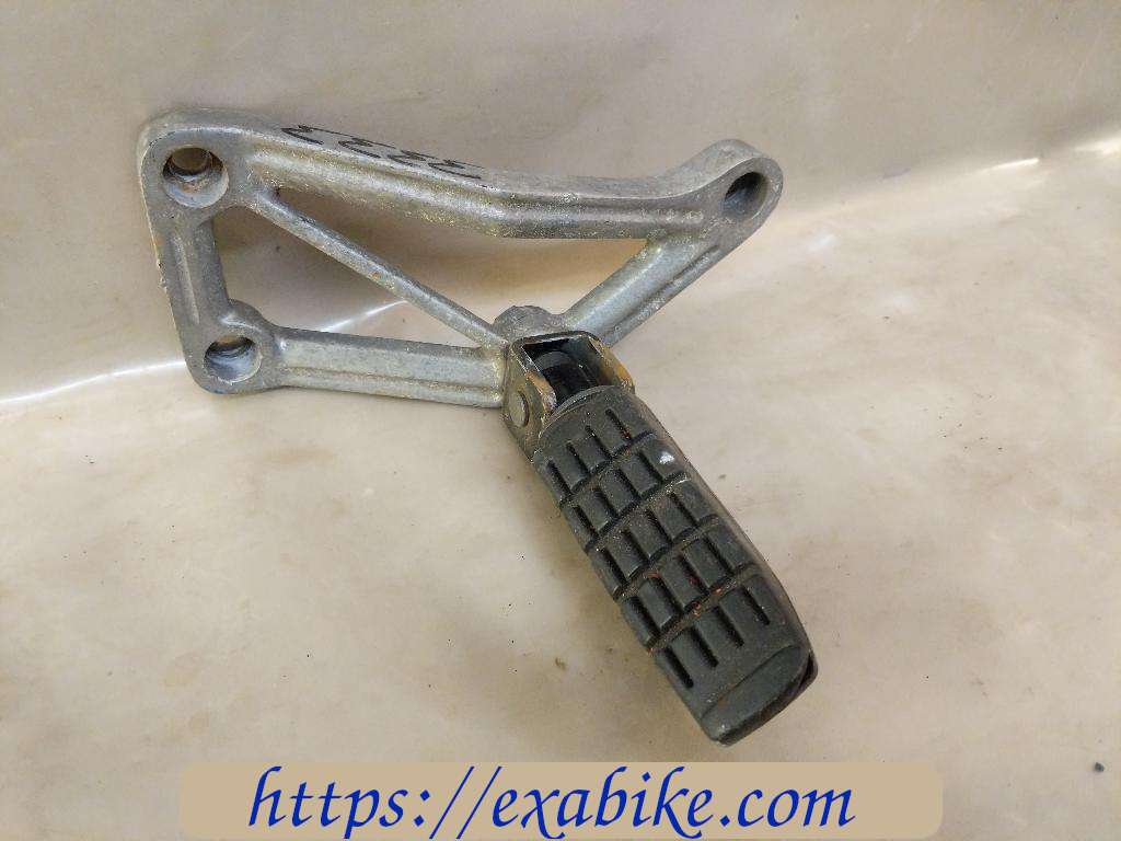 older step, rear left Moto Guzzi Nevada 750 - photo 1