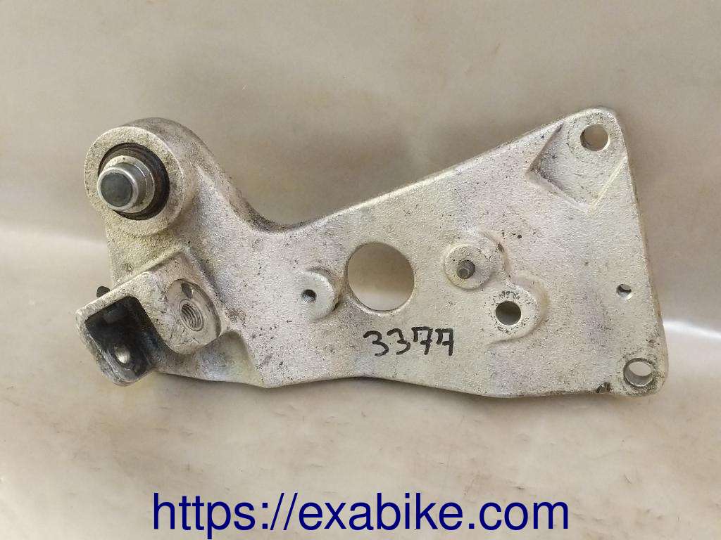 rear left older step Suzuki GSXR 750 - photo 1
