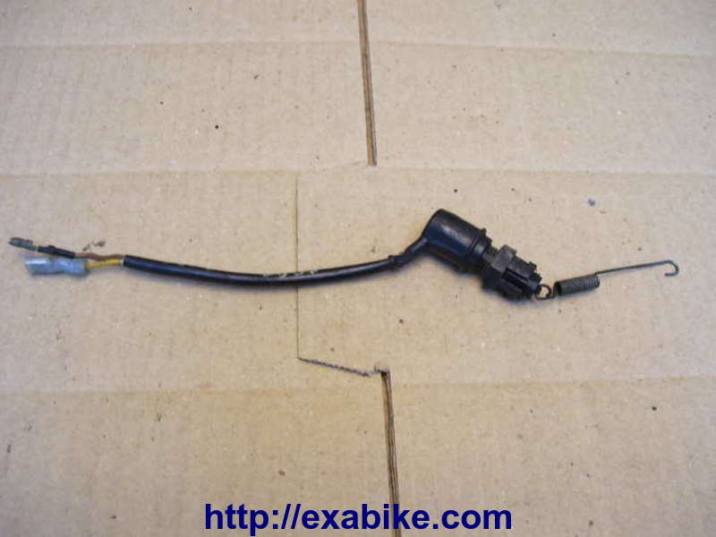 switch, rear brake Yamaha FZR 750 - photo 1