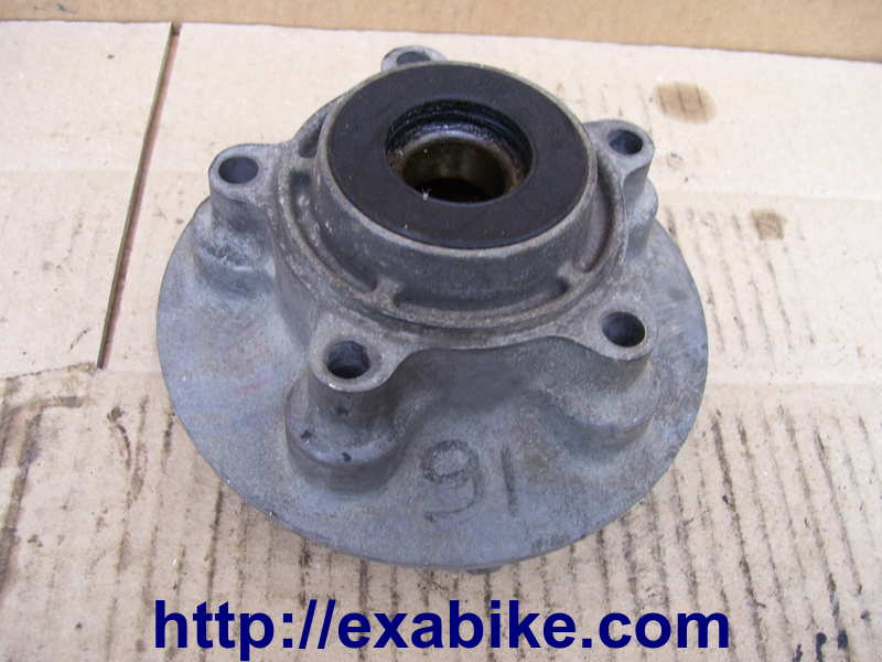 flange final driven Suzuki GSXR 750 - photo 1