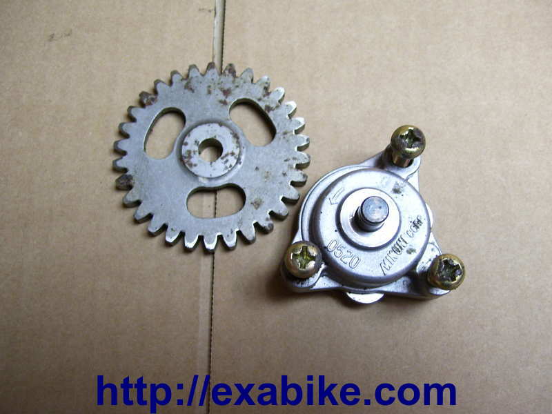 oil pump Suzuki GN 125 - photo 1