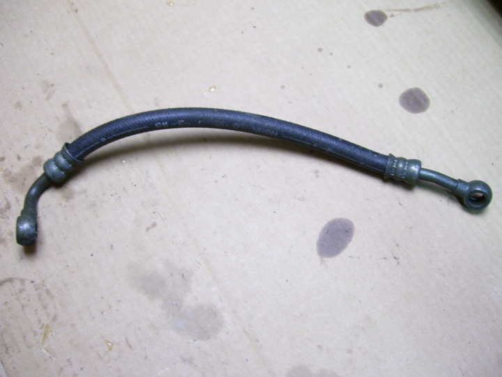 oil hose Voir la photo ou référence modele a identifier - photo 1