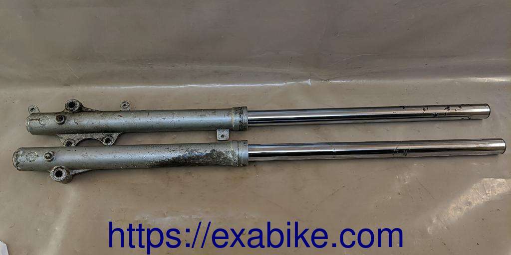 bras de fourche Yamaha 50 DTR - photo 1