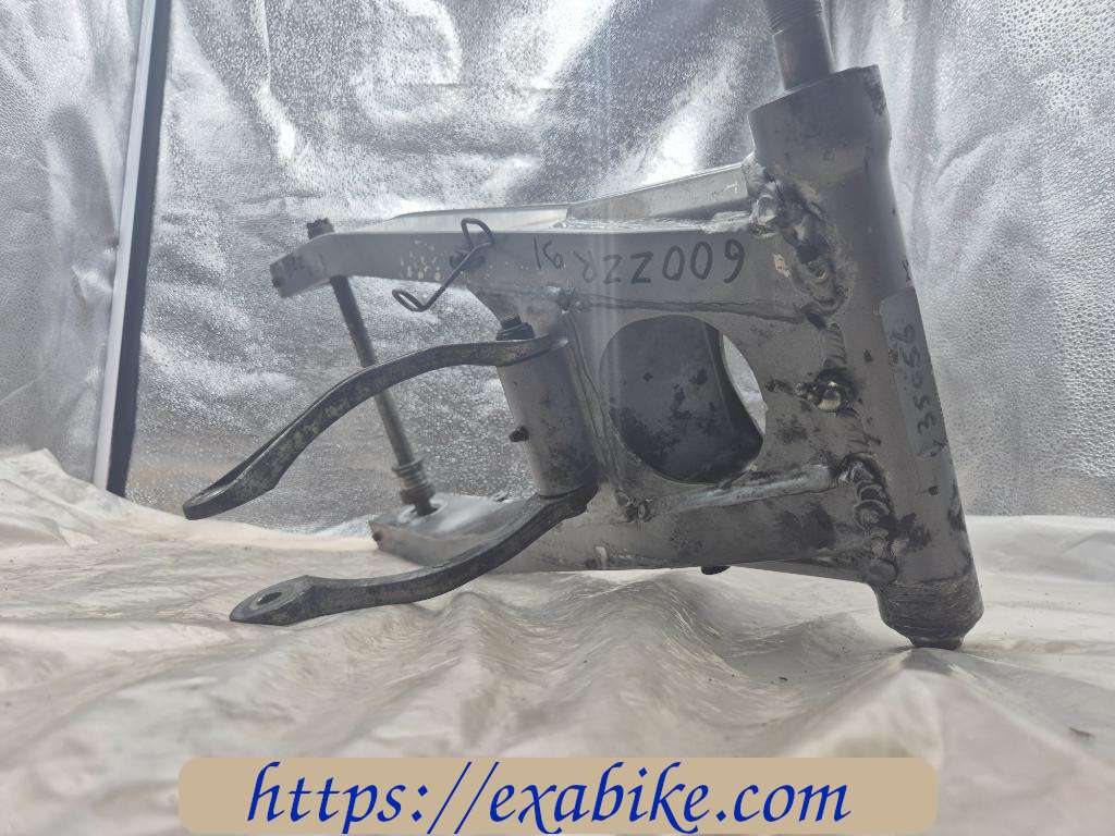 swingarm Kawasaki ZZR 600 - photo 3