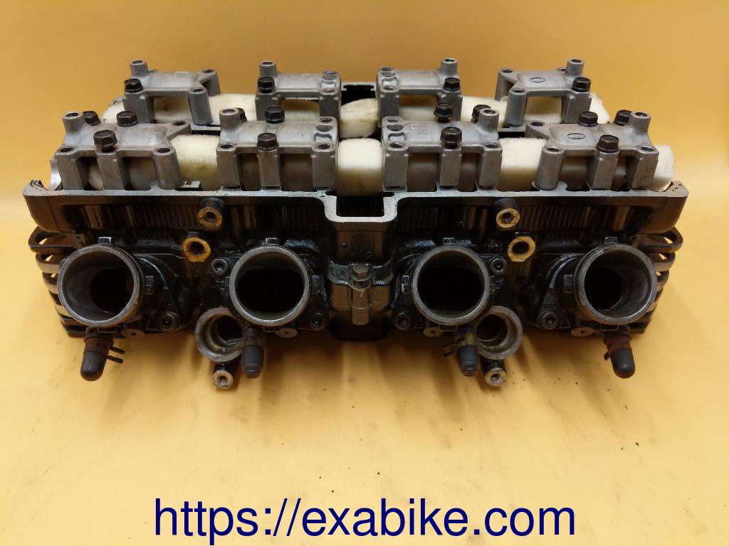 cylinder head Yamaha FZX 750 - photo 3