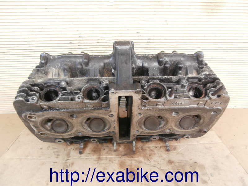 cylinder head Yamaha XJ 750 Seca - photo 3