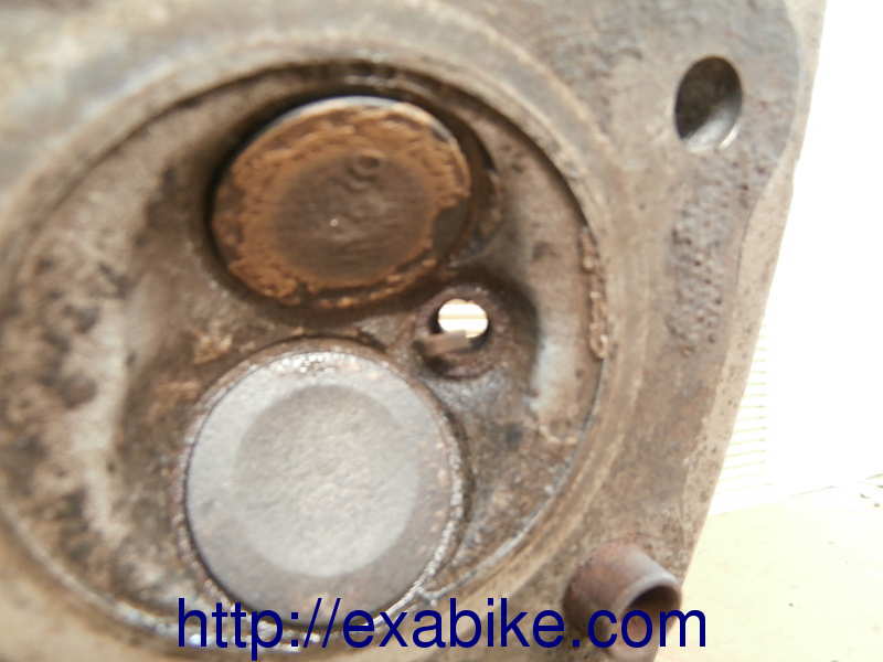 cylinder head Yamaha XJ 750 Seca - photo 7