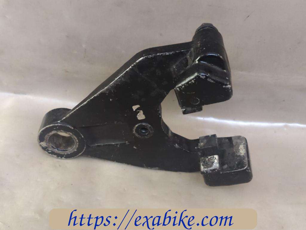 rear caliper bracket Yamaha XS 1100 - photo 2