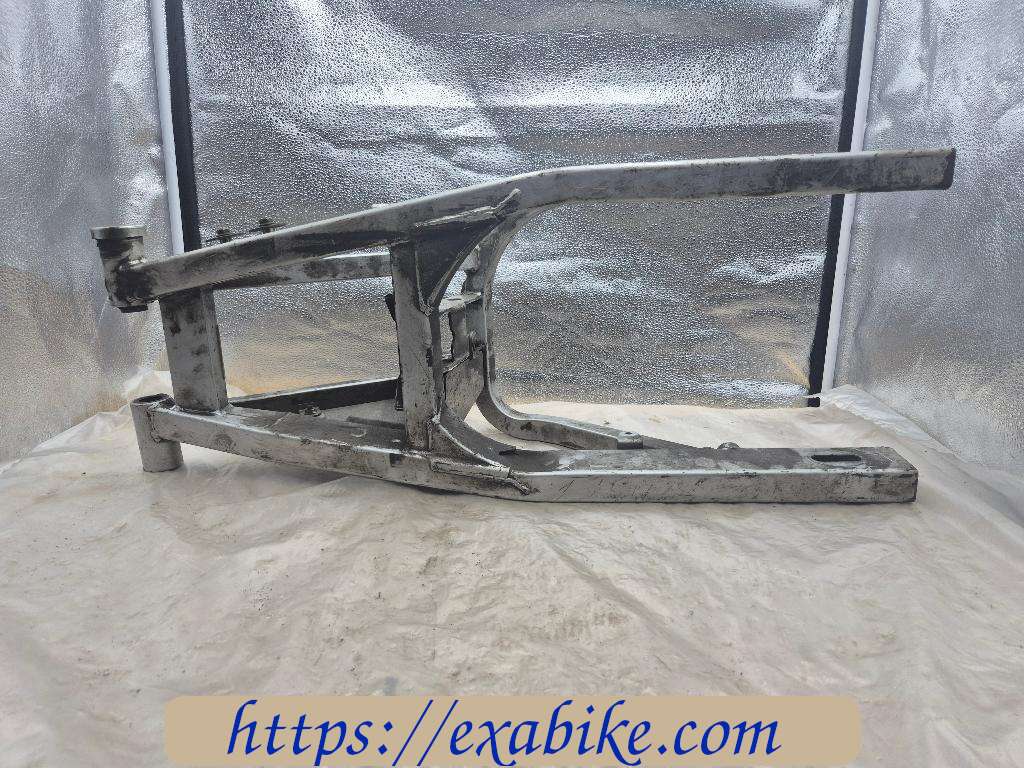 swingarm Yamaha TZR 125 - photo 2