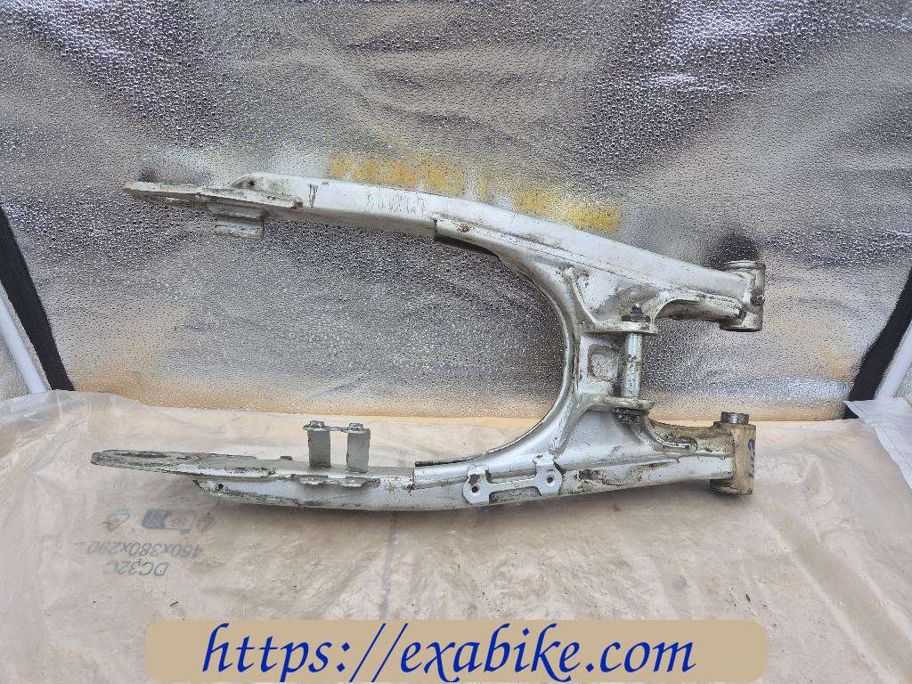 swingarm Yamaha XT 350 - photo 2