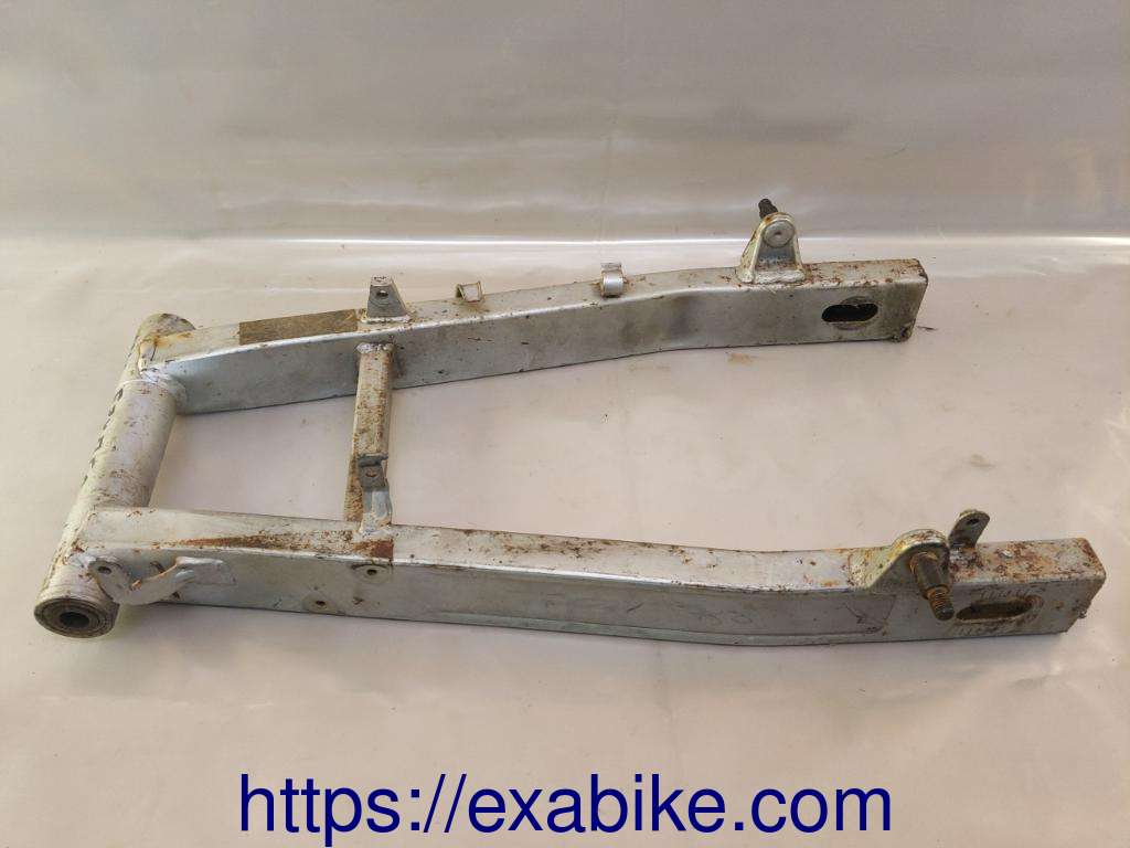 swingarm Yamaha FZX 750 - photo 2