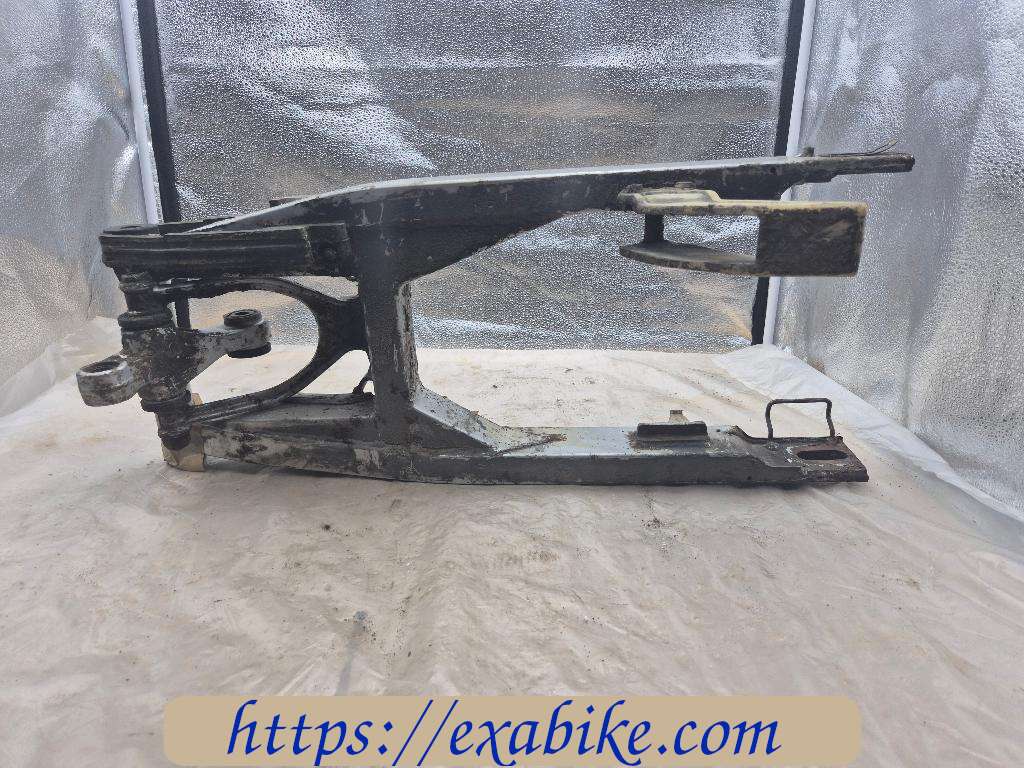 swingarm  Suzuki DR 650 - photo 2