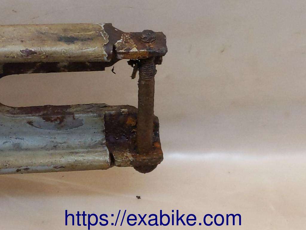 swingarm Yamaha DTR 125 - photo 3