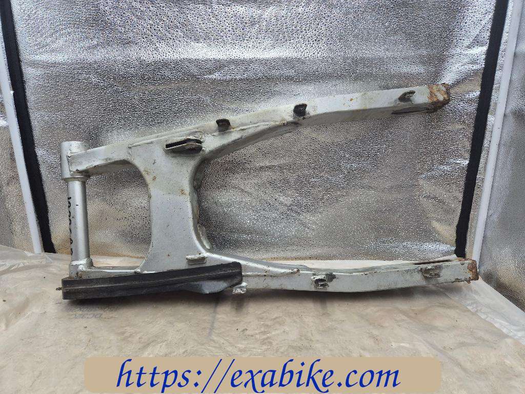 swingarm Honda CBR1000F - photo 1