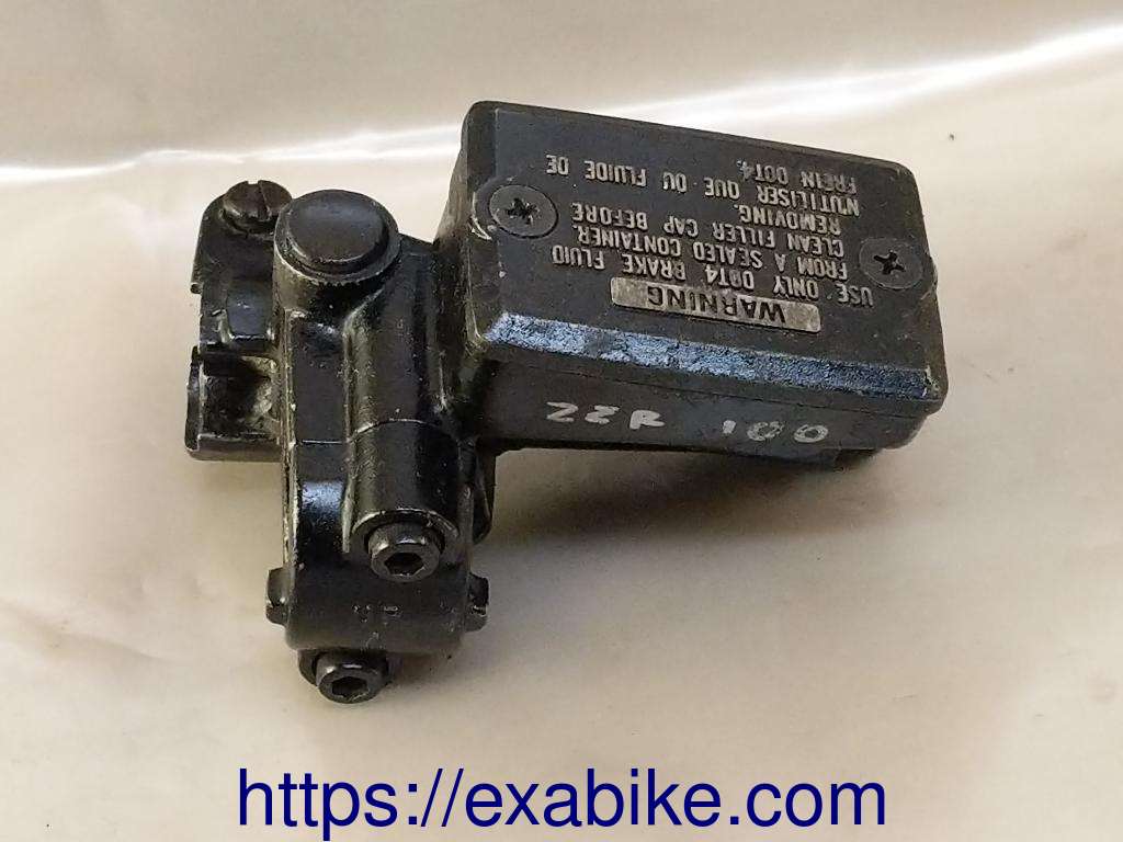clutch master cylinder Kawasaki ZZR 1100 - photo 1