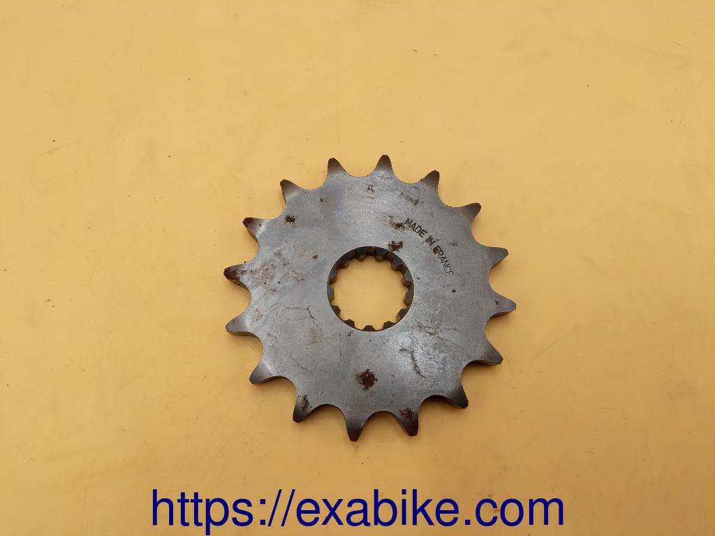 pignon de sortie de boite Suzuki GSXR 750 - photo 1