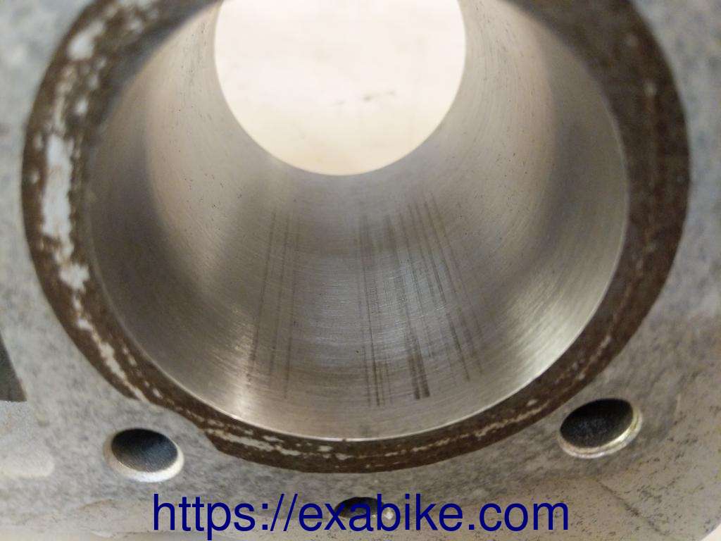 cylinder Voir la photo ou référence modele a identifier - photo 3