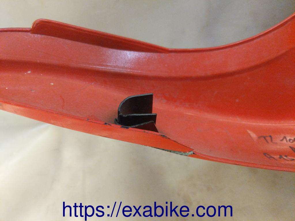 right rear cowl Suzuki TL 1000 S - photo 4
