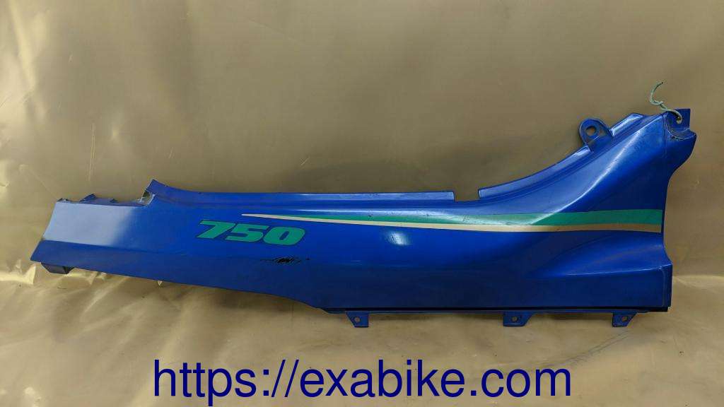 right rear cowl Suzuki GSXF 750 - photo 1