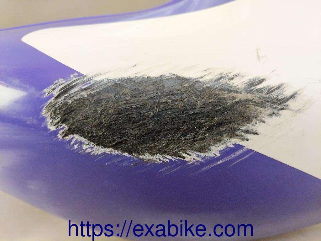 flanc arrière gauche Kawasaki ZX7R - photo 2