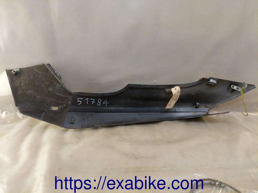 right rear cowl - Suzuki RF 600 - photo 4