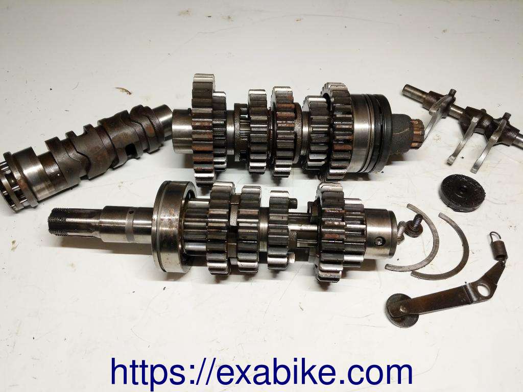 gearbox Suzuki GSE 500 - photo 1