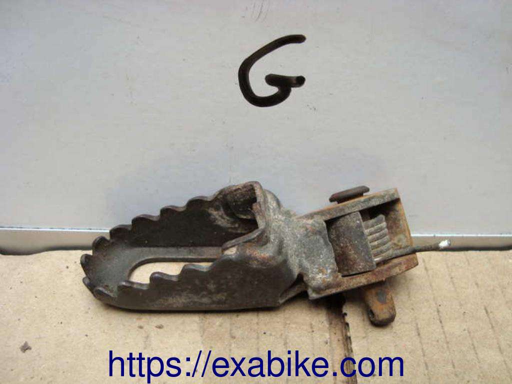 left footrest Yamaha YZ 80 - photo 1