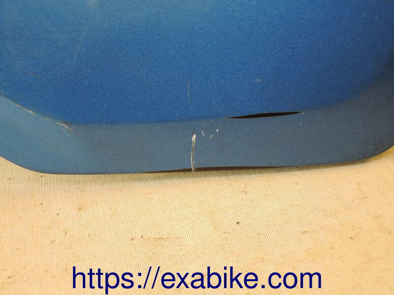 cover Suzuki GSX 750 - photo 2