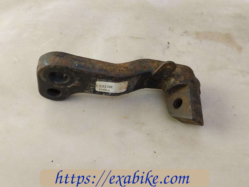 footrest bracket, right Suzuki DR 125 - photo 1
