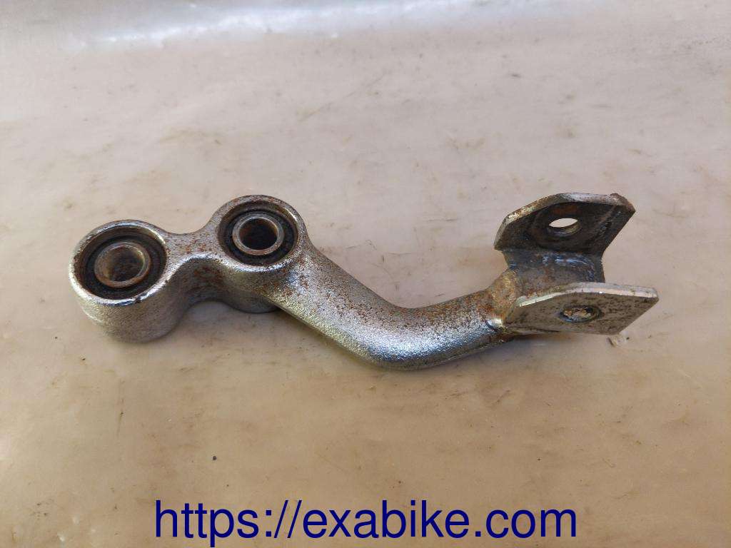 support repose-pied avant gauche Suzuki GN 250 - photo 1
