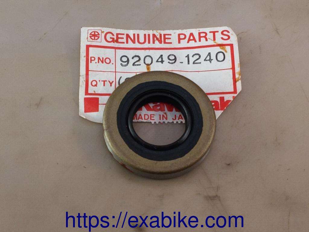 joint spy moteur Kawasaki AR 125 - photo 1